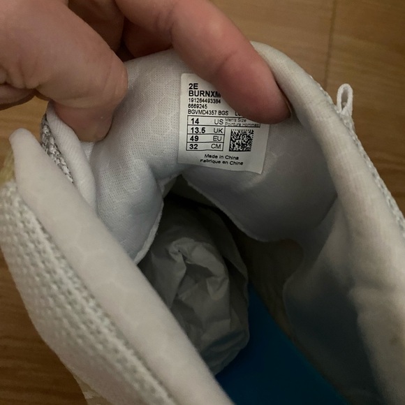 NEW New Balance Men's Burn X Mid-Cut Lacrosse Shoe, White, 14 W US - Picture 3 of 4